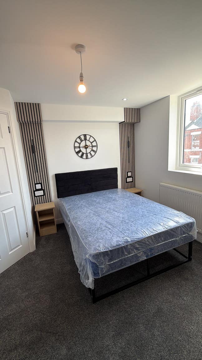 BRAND NEW CV12BX Carmelit Road Ensuite-Kitchen Main Photo