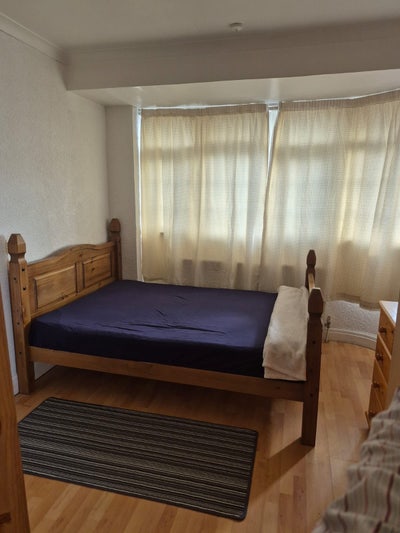 One   double room for rent Main Photo