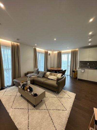 Spacious 2b2b for rent in Nine Elms  Main Photo