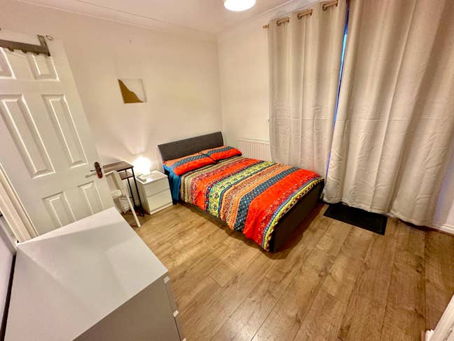 Spacious Room+Private Balcony *5 Mins Jubilee Line Main Photo