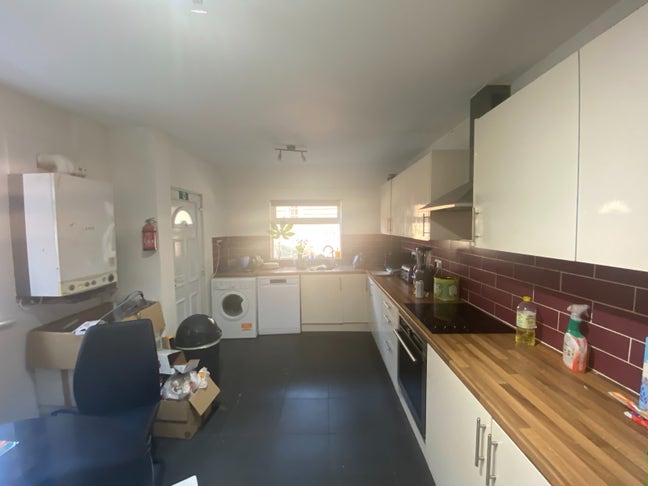 Student Tenancy Takeover - Room in a shared house Main Photo