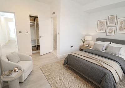 ⚡Master Ensuite + Double Room by Dlr &pound; Elizabeth ⚡ Main Photo