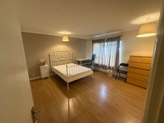 Large Double Room in Kingston!!! Main Photo