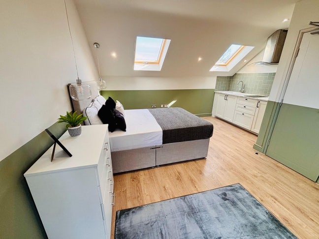 🏡✨ Brand New Studio Flat to Let in Greenford  Main Photo