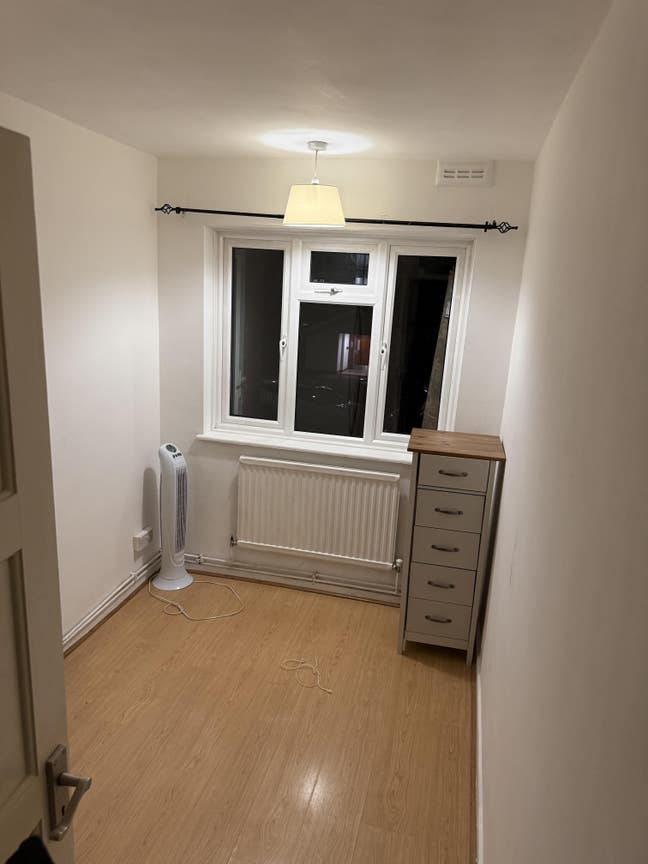 Single room Main Photo