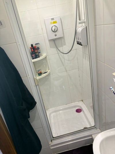 Interconnecting Double Bedroom & Lounge Main Photo