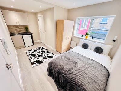 🏡🔥 Self-Contained Studio in – Willesden Green Main Photo