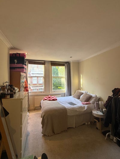 Spacious doube room in Brixton Main Photo