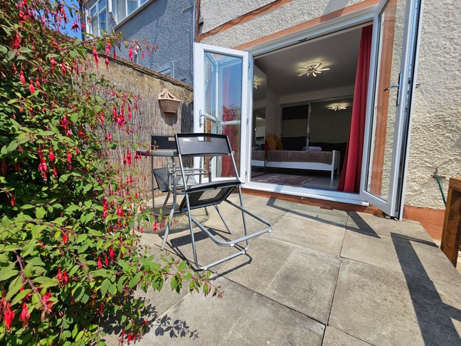 Lovely 1 Bedroom Apartment (All Bills Inclusive) Main Photo