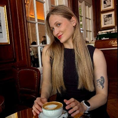 Young Professional Looking for a 6 month Rental Main Photo