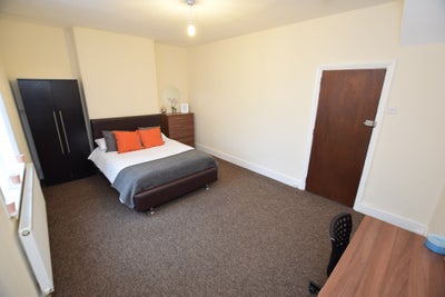 💥Supported Housing 2 Rooms Available Now Main Photo