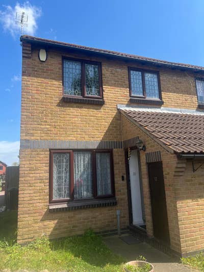 3-Bedroom House for Rent – Quiet Area, Garage & Ga Main Photo