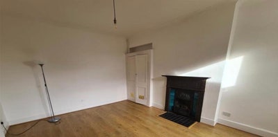 Unfurnished large double room in Stoke Newington   Main Photo