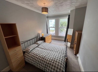 Furnished Double Room in Shared House  Main Photo