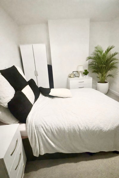 Spacious double bedroom available in Southmead Main Photo