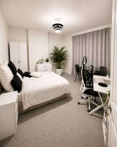 Spacious double bedroom available in Southmead Main Photo