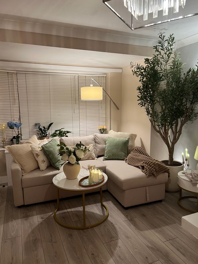 Spacious Double Room for  Professional/ Student Main Photo