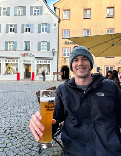 3 guys looking for a 4 bed/4th person to join Main Photo