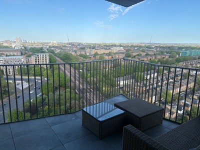 Double Bedroom in Wandsworth Town Main Photo