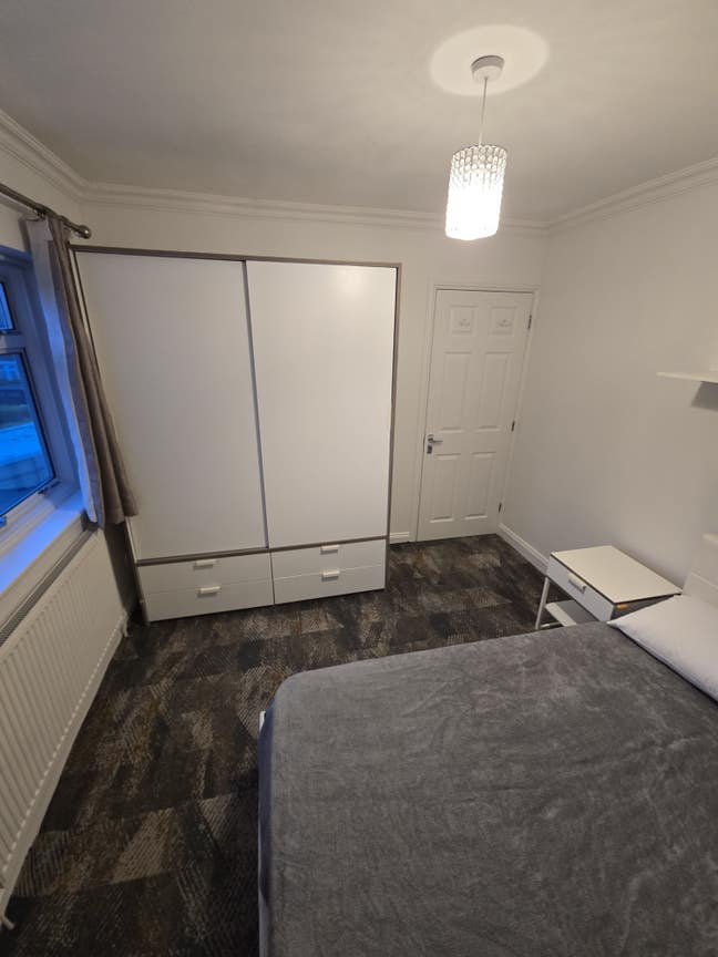 700 for single,.830 for couple,,double room UB7 Main Photo