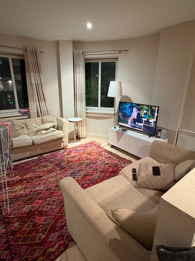 Ensuite Bedroom - Kennington 🌳 Main Photo