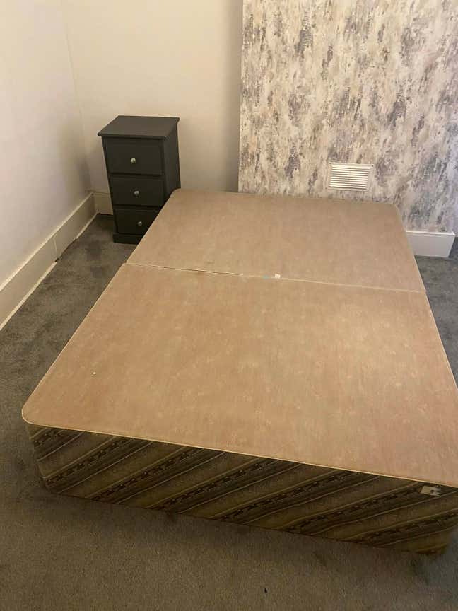 Double room to rent Main Photo