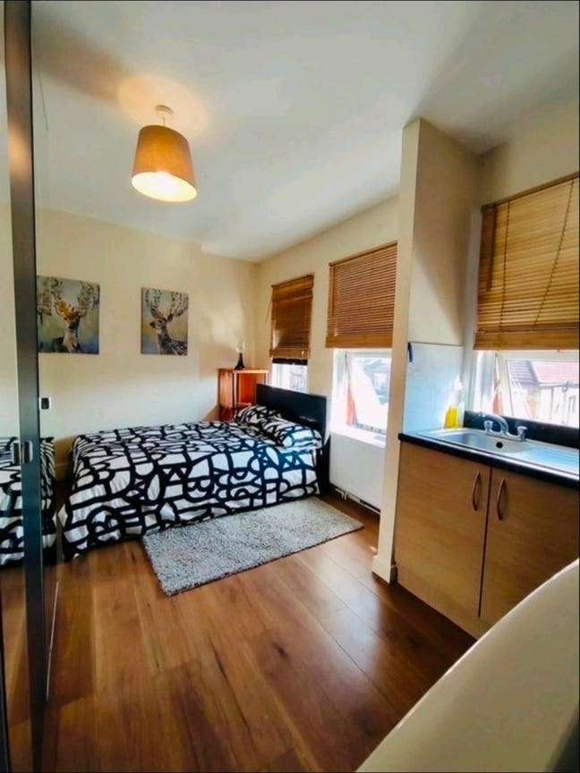 ✨🏡 Studio Flat to Let in Seven Sisters Main Photo