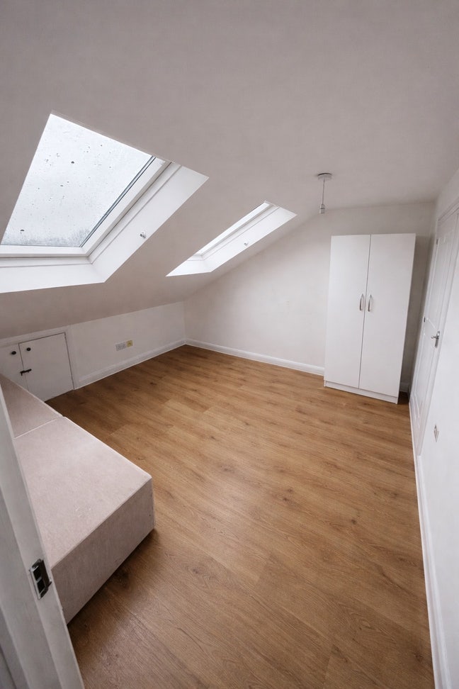 Room to Rent in HA2, Dss Welcome Main Photo