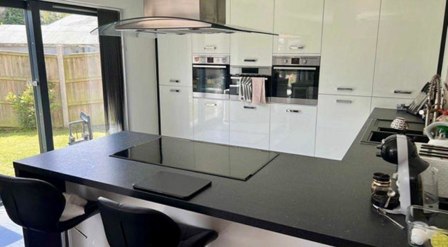 A modern house near hospital and A12  Main Photo