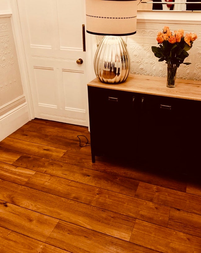 Comfy Double Room in large flat Main Photo