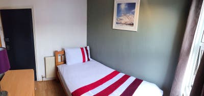 Simple, Stylish Single Room &pound;100 OFF ON 1ST MONTH  Main Photo