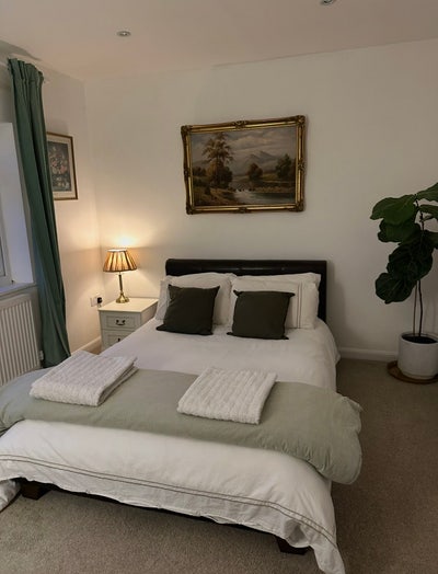 Beautiful countryside setting Main Photo