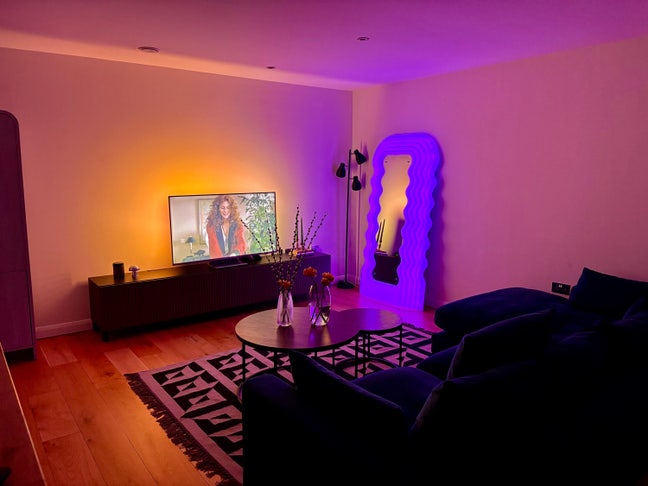 Double room in a spacious 2 bed 2 bath flat Main Photo