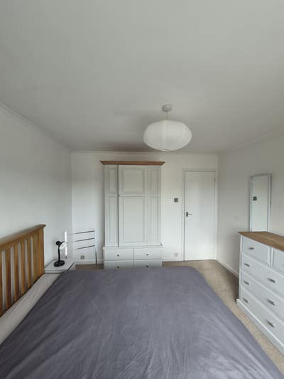 Large double  and Single room  Main Photo