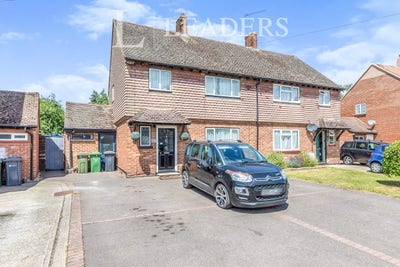 One double bedroom in a shared house Main Photo