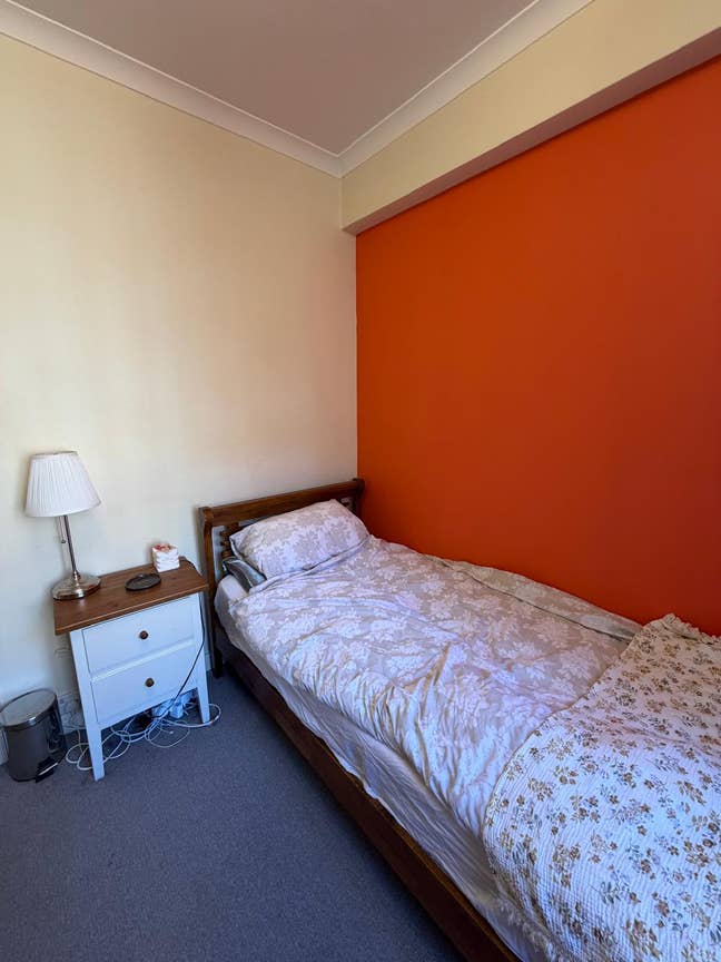 Urgent Move in 16 May!!1 Main Photo