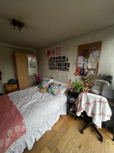 Double Room Available in Kingston  Main Photo