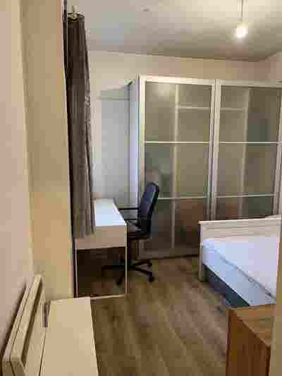 2-bedroom, 2-bathroom flat for rent in Woolwich SE Main Photo