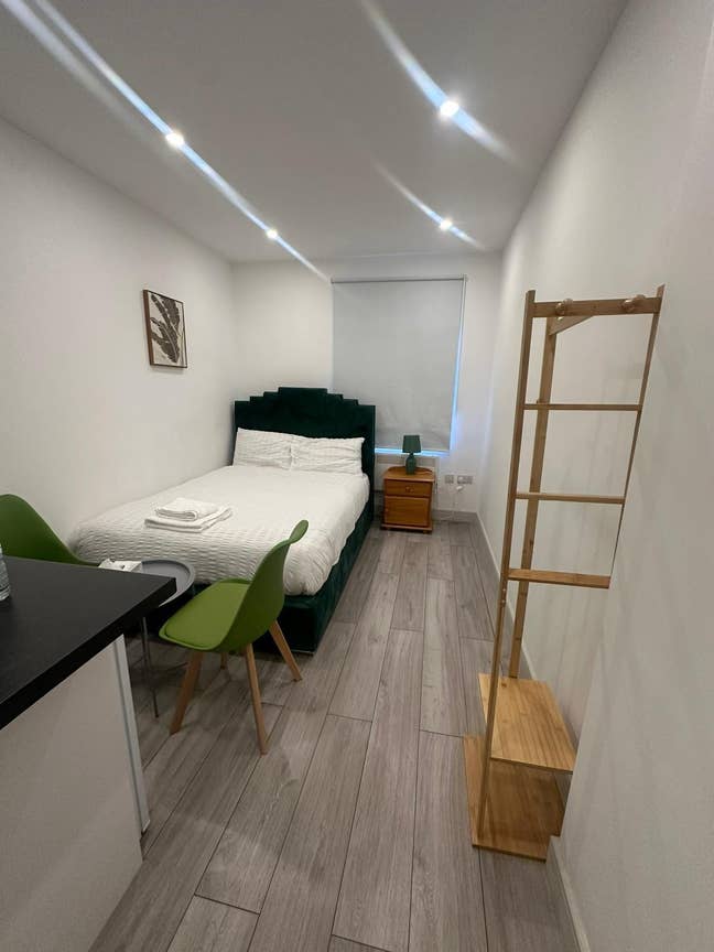 Ensuite apartment High Street Sutton Main Photo