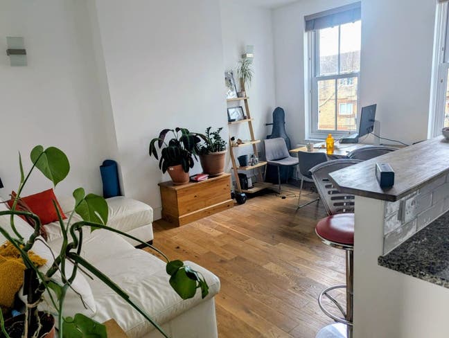 Room to let from July! Main Photo
