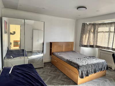 2 Double rooms available in Harrow HA1 Main Photo