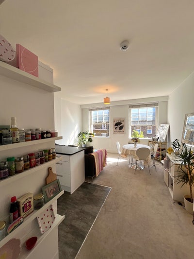 Double Room in 2-Bed Flat in Marylebone ☀️✨ Main Photo