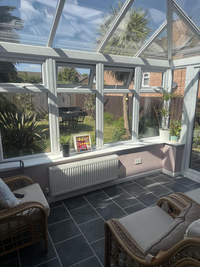 Large quiet double room to rent in Tilehurst  Main Photo