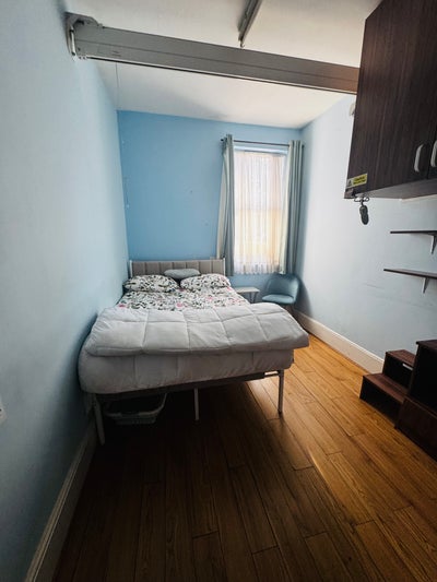 Furnished spacious double room to rent   Main Photo