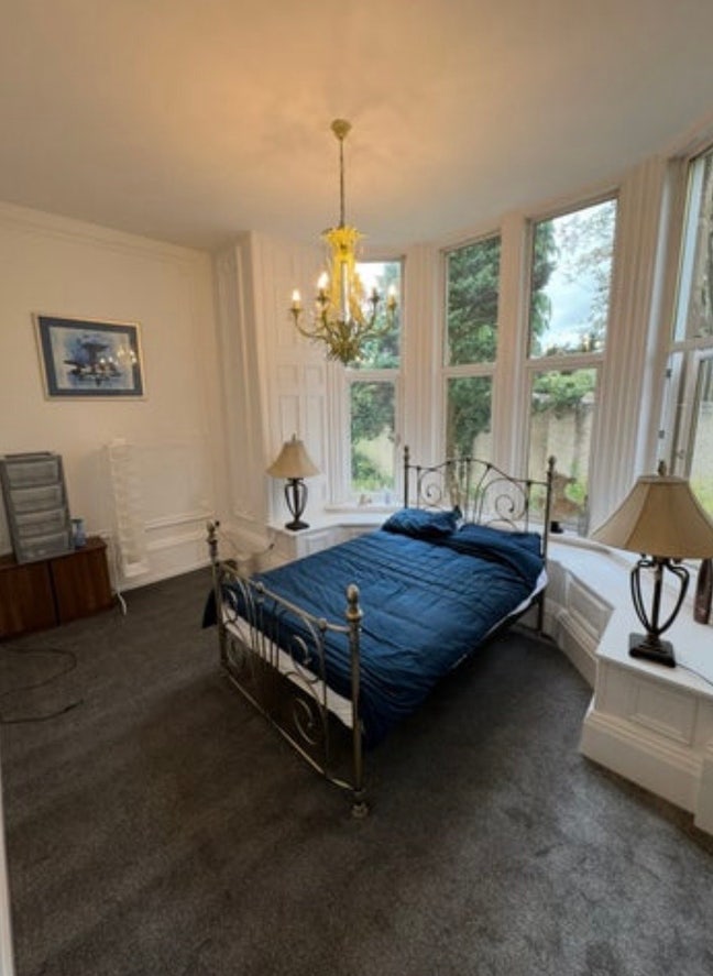 **Superior King Bedroom Within Luxury Home Main Photo