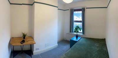 Double Room - All Bills Included Main Photo