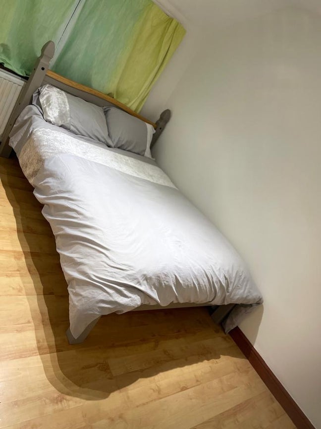 Spacious Double Room for rent Main Photo