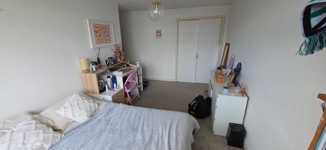 Bethnal Double Huge Bright Room Main Photo