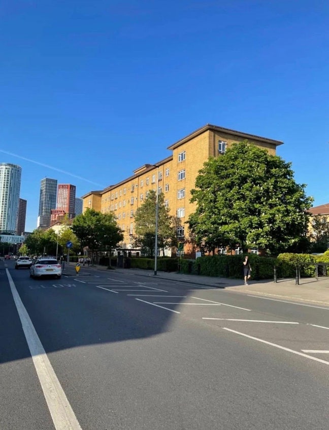 Girly SW Flat 🩷 Main Photo