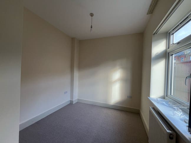 Extra Large Double Room Available 25Th May  Main Photo